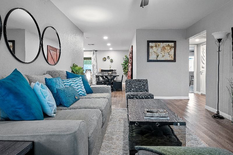 View toward the dining/kitchen area