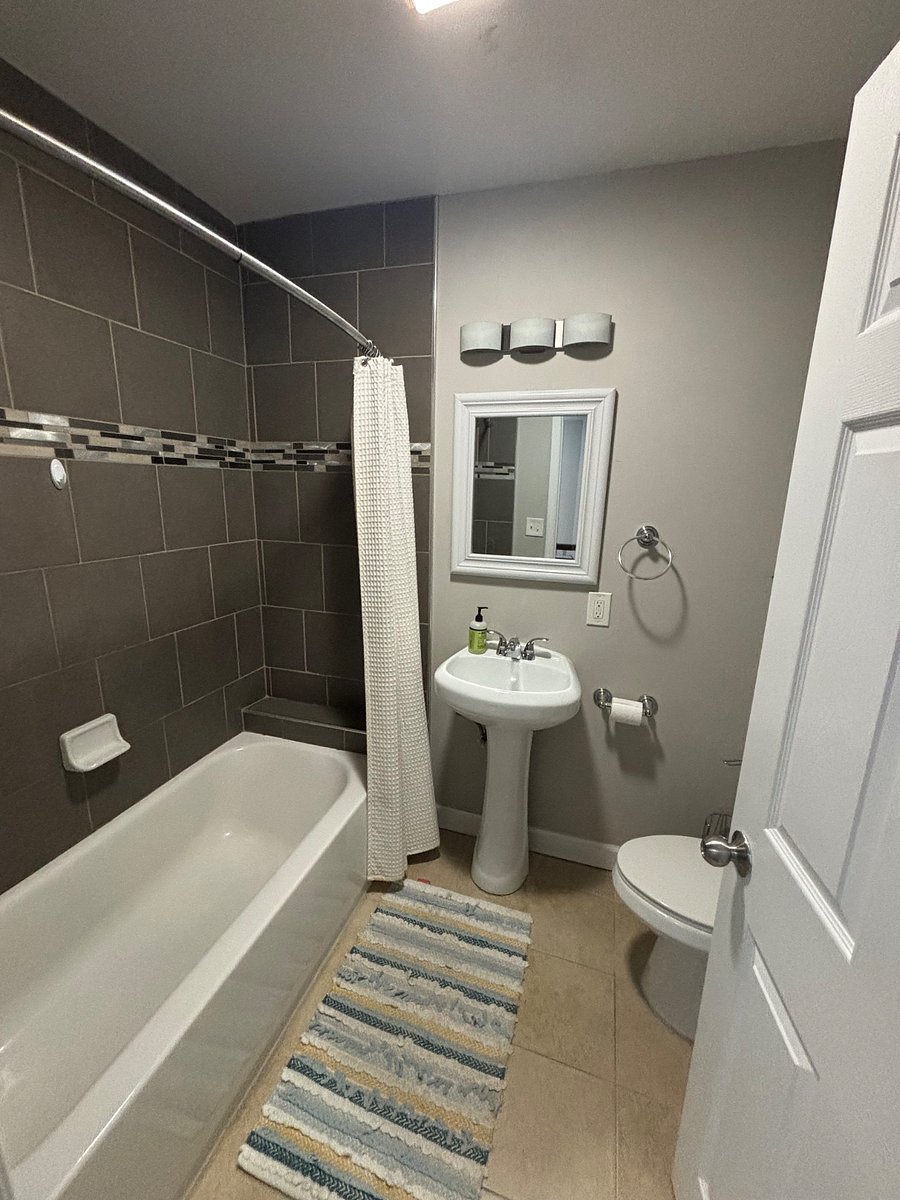 Furnished Finder property 492323_1 photo 3