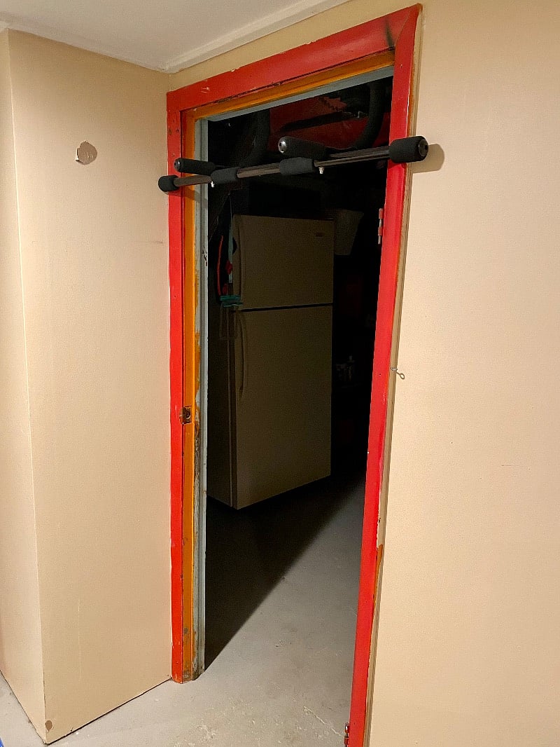 Pullup bar in basement