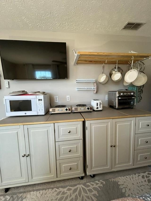 Furnished Finder property 492415_2 photo 3