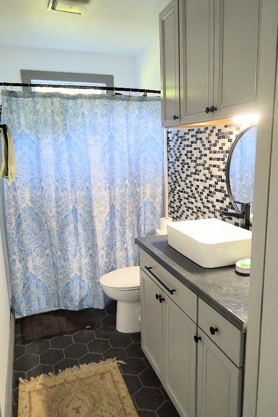 Full bath