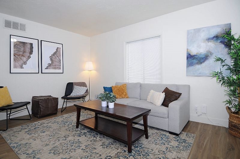 Furnished Finder property 492547_1 photo 5