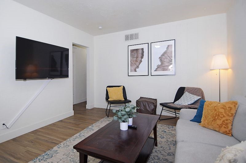 Furnished Finder property 492547_1 photo 6