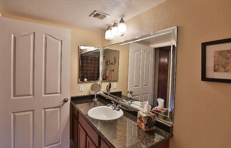 Furnished Finder property 492572_1 photo 4