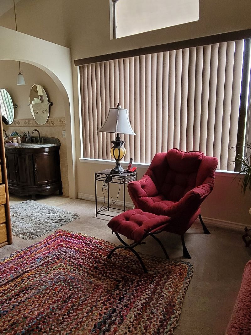 Sitting area master bedroom