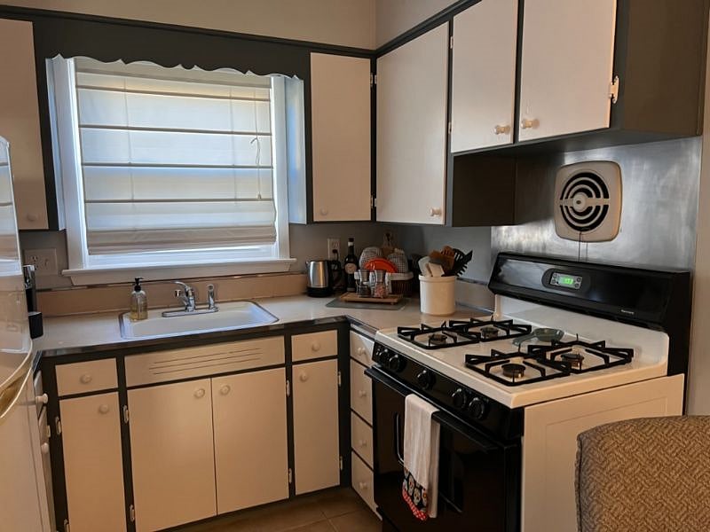 Furnished Finder property 492878_1 photo 11