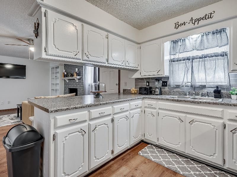 Furnished Finder property 492893_1 photo 12