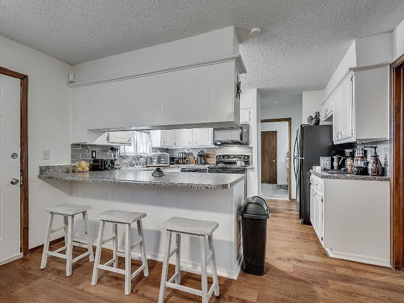 Breakfast bar area.