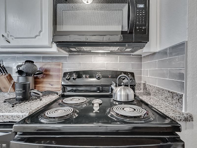 Furnished Finder property 492893_1 photo 15