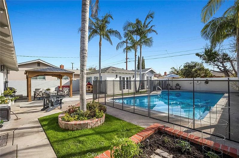 Furnished Finder property 492935_1 photo 8