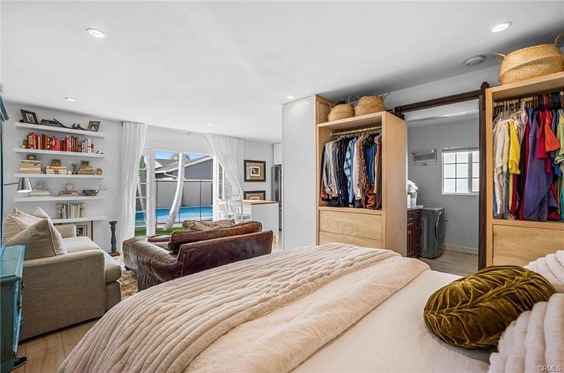 Furnished Finder property 492935_1 photo 3