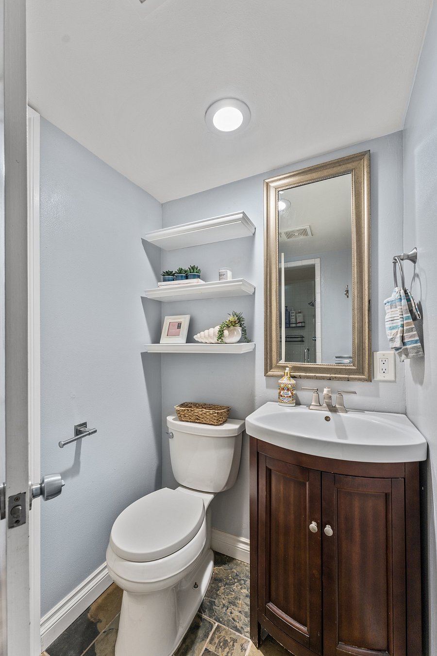 Furnished Finder property 492935_2 photo 16