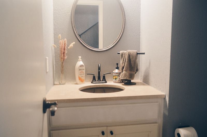 Half bathroom on the 1st floor near the kitchen