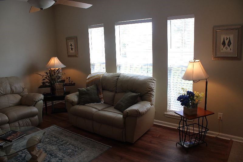 Furnished Finder property 492968_1 photo 3