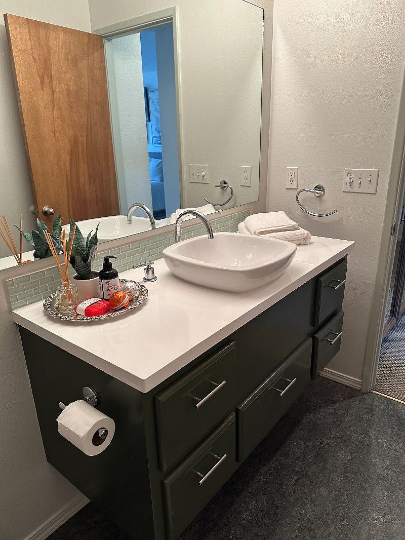Furnished Finder property 493008_1 photo 18