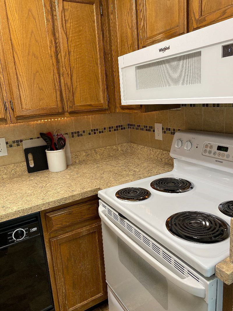 Furnished Finder property 493073_1 photo 12