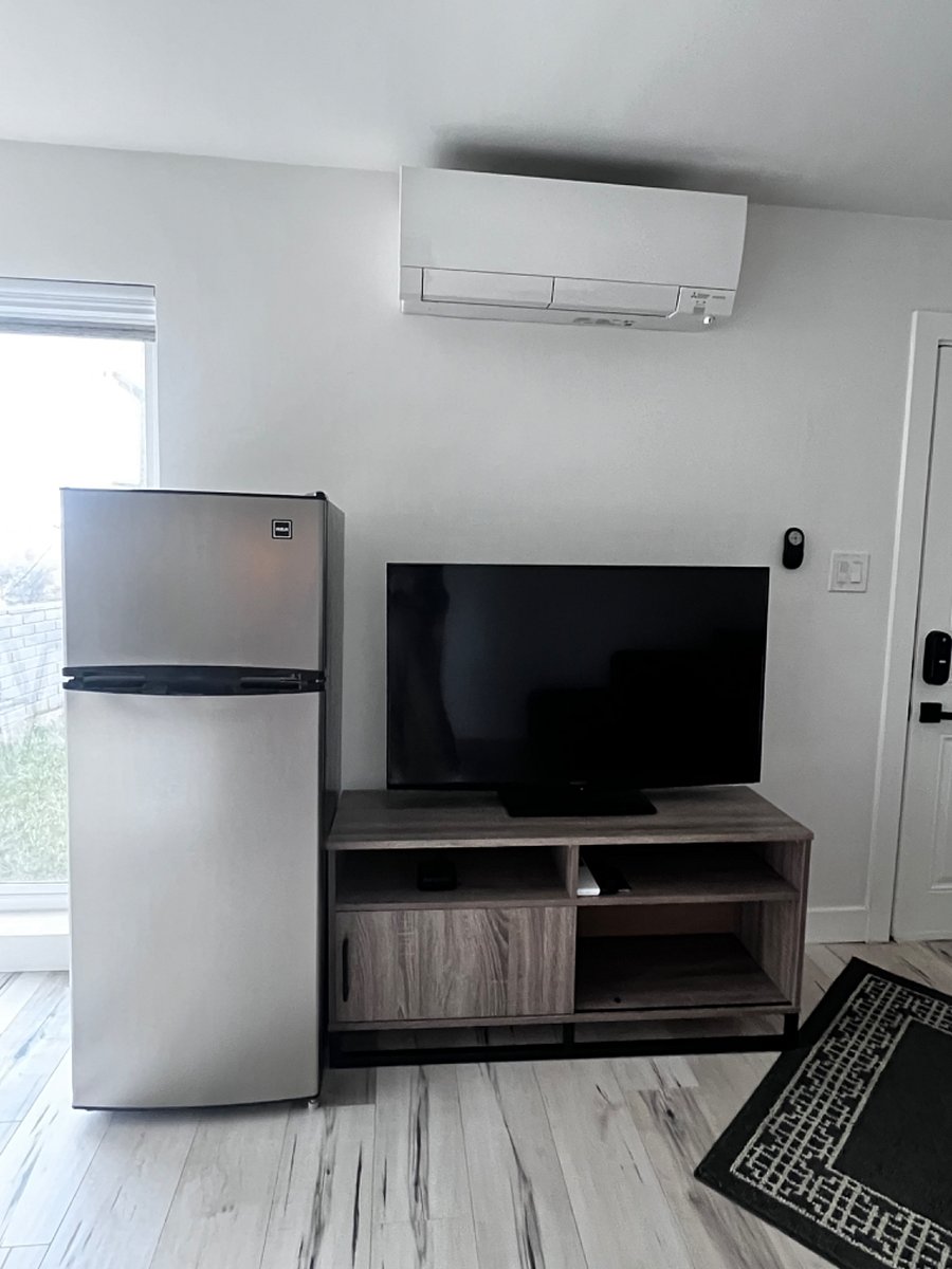 4.3cuft refrigerator, added minisplit AC/heater so tenant can control temperature in the studio. 