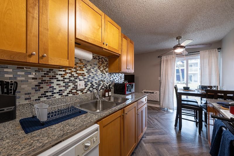 Furnished Finder property 493120_1 photo 18