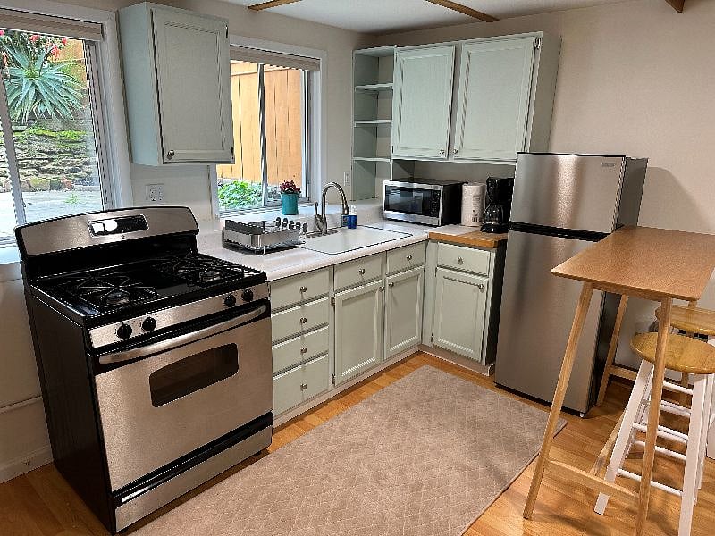 Furnished Finder property 493204_1 photo 9