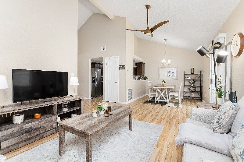 Furnished Finder property 493226_1 photo 12