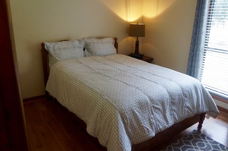 Queen bed in bedroom #2
