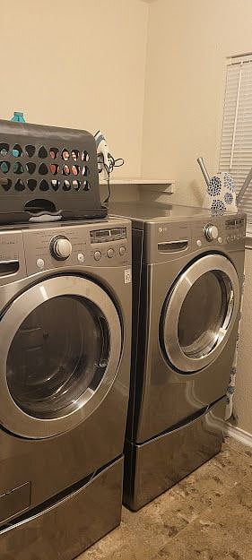 Washer & Dryer