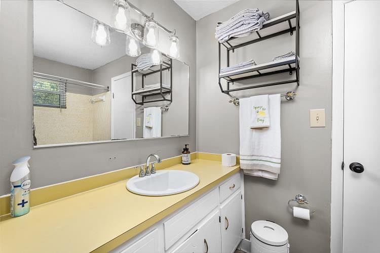 Furnished Finder property 493339_1 photo 4