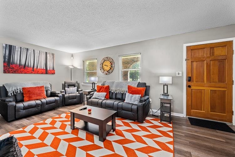 Furnished Finder property 493339_1 photo 18