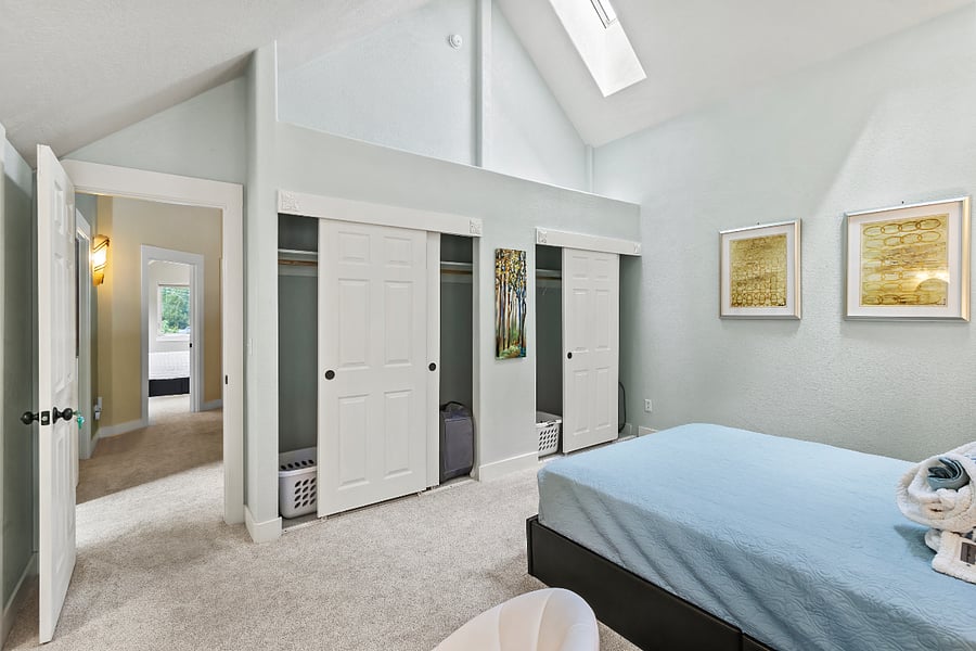 Maple Room Closets