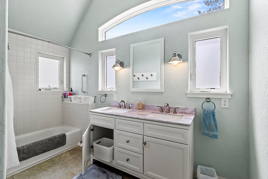 Upstairs Bathroom
