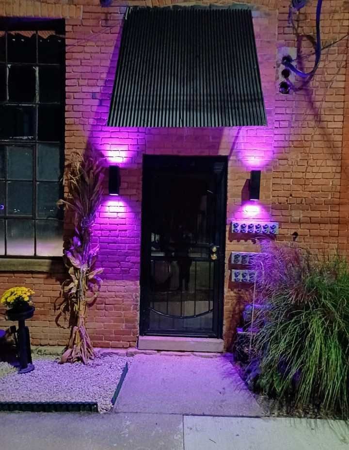 Private Entrance