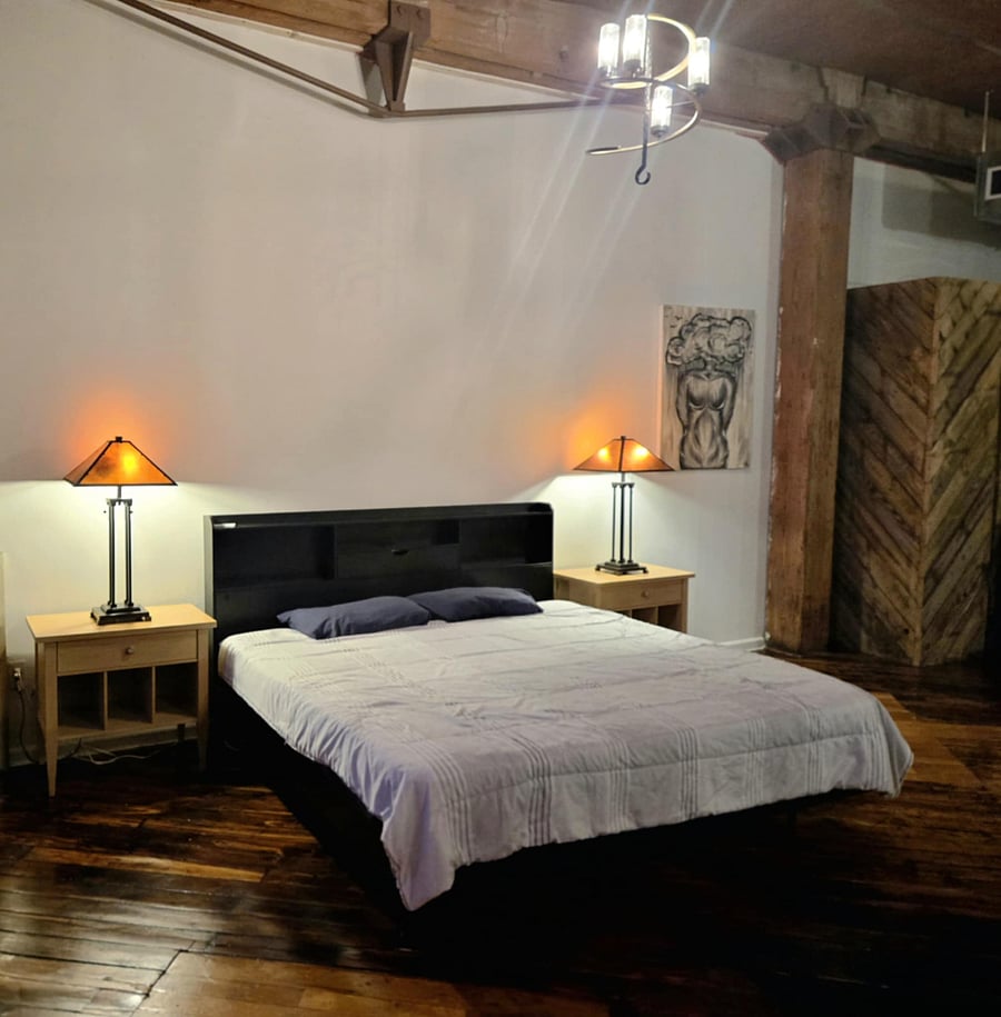 Bedroom with King Size Bed