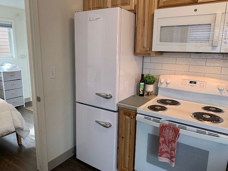 Furnished Finder property 493450_1 photo 3
