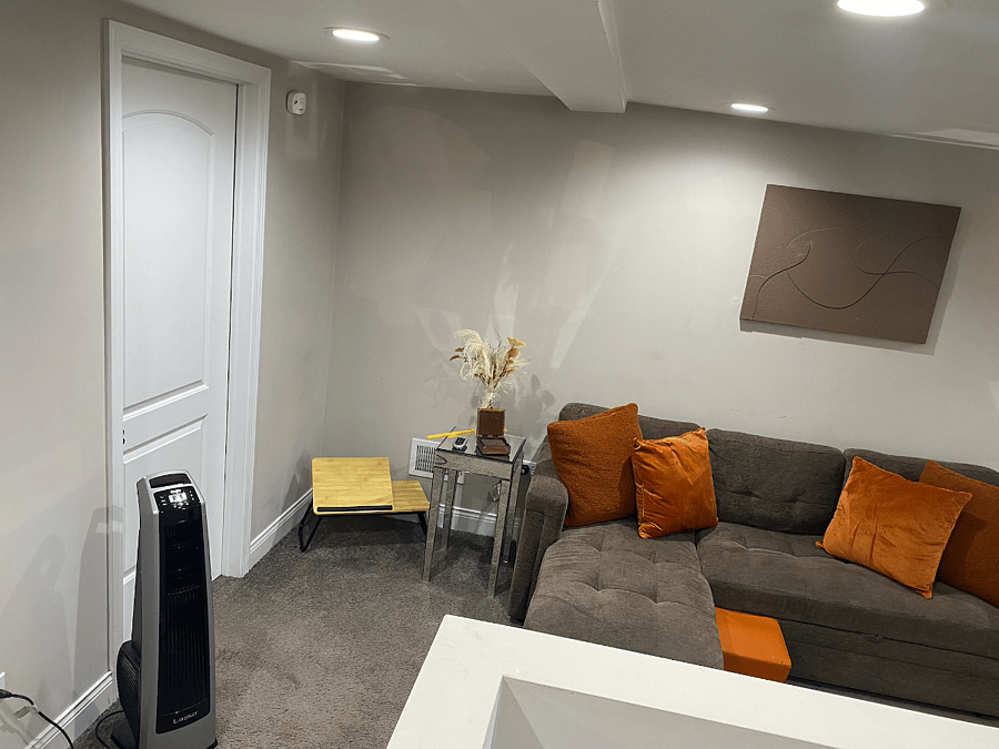 Premier Private Den 