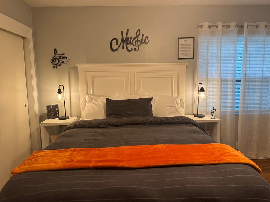 Queen bed with ample closet storage