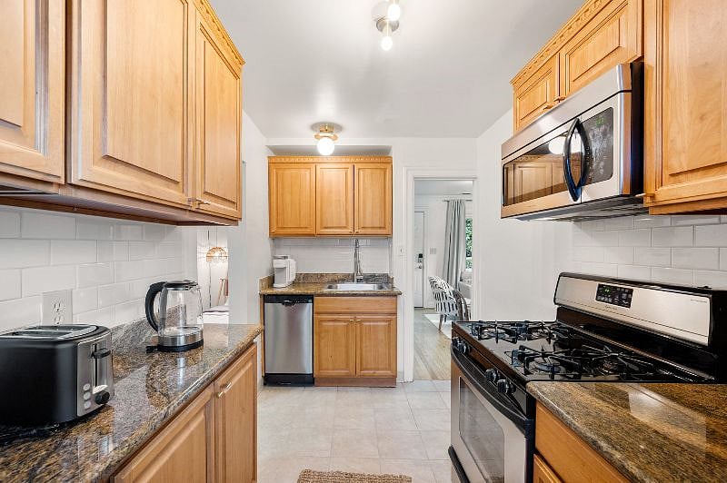 Furnished Finder property 493666_1 photo 8