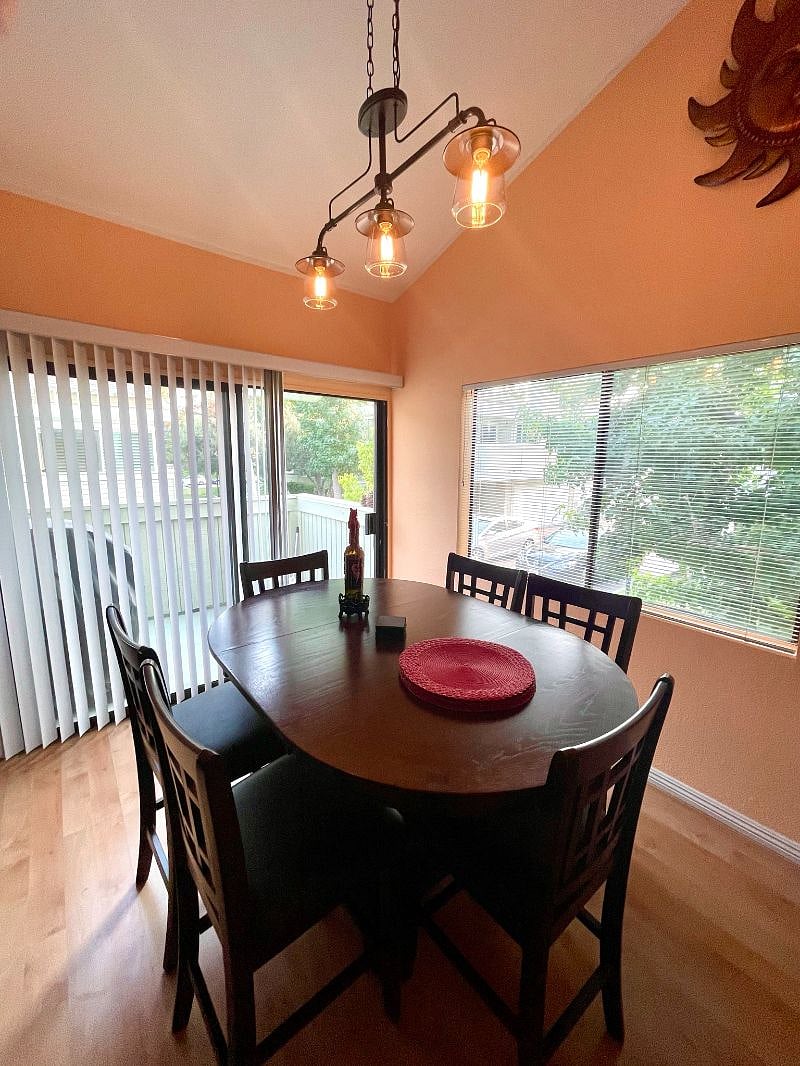 Dining room table