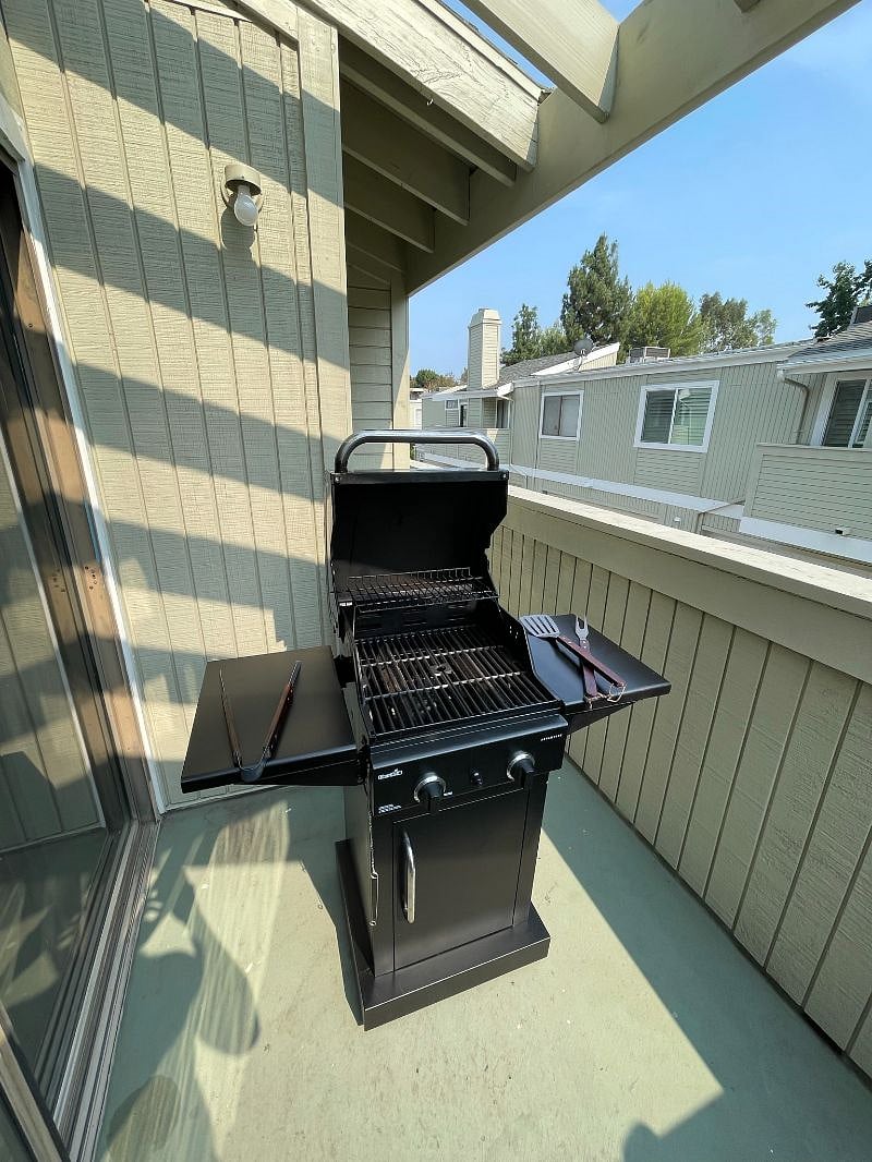 Balcony with Barbeque and more!