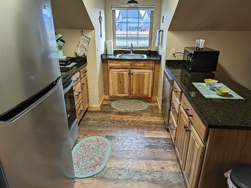 Furnished Finder property 493755_1 photo 3