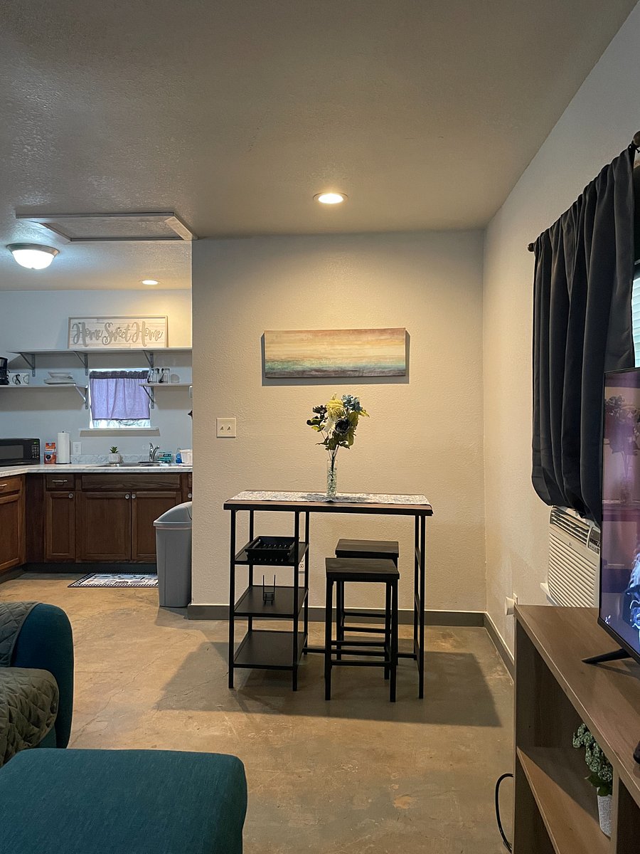 Dining table / Work space