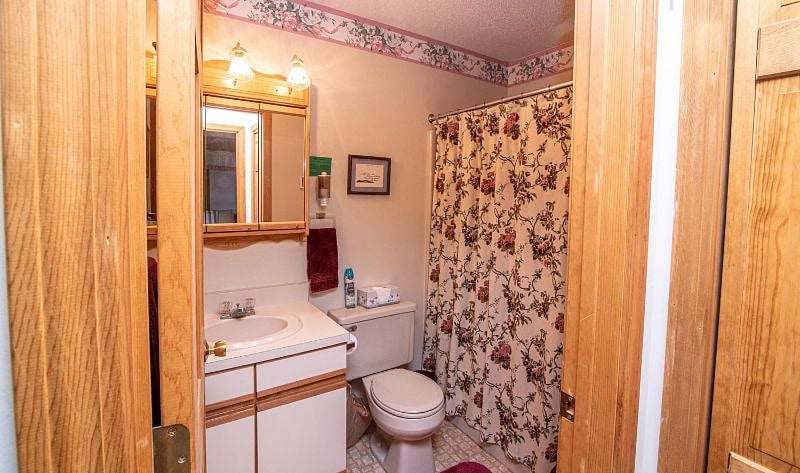 Second bathroom
