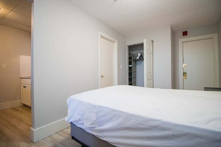 Furnished Finder property 493950_1 photo 4