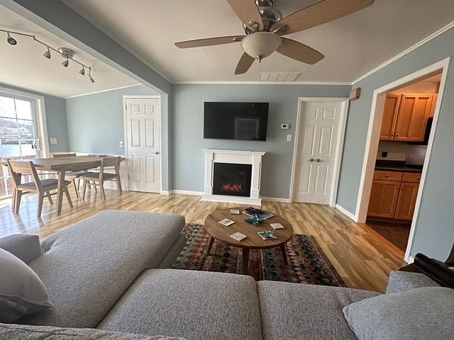 Furnished Finder property 493999_1 photo 8