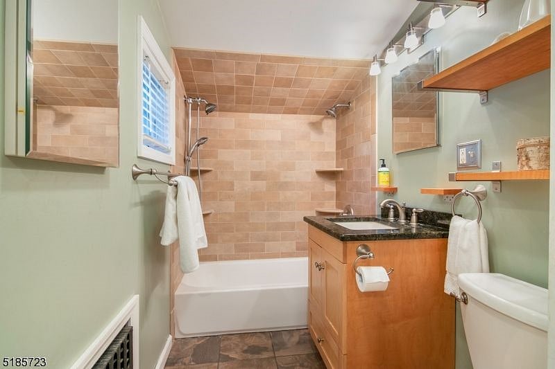 Furnished Finder property 493999_1 photo 15