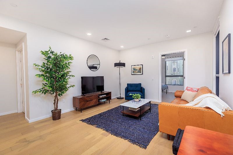 Furnished Finder property 494089_3 photo 10
