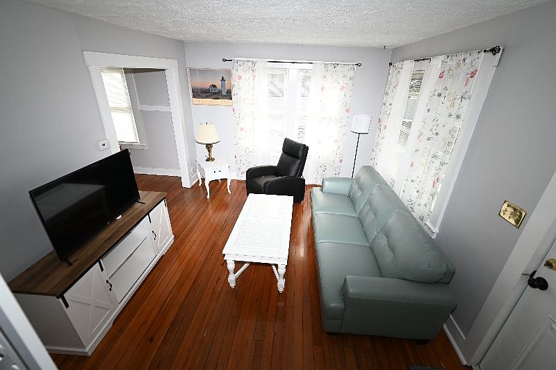 Furnished Finder property 494110_1 photo 4