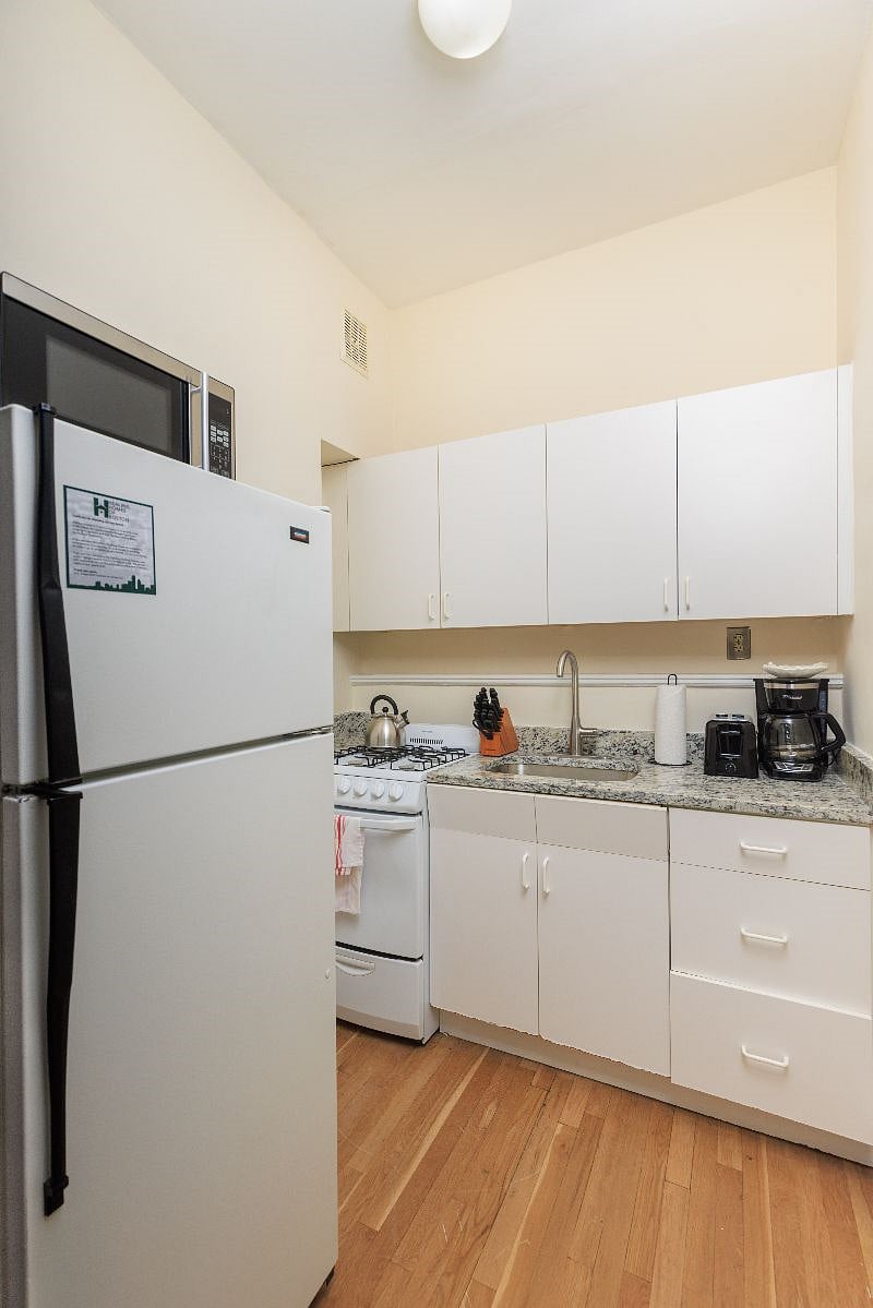 Furnished Finder property 494122_1 photo 3