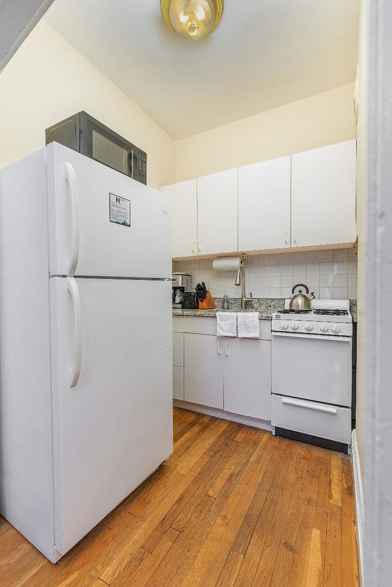 Furnished Finder property 494122_2 photo 3