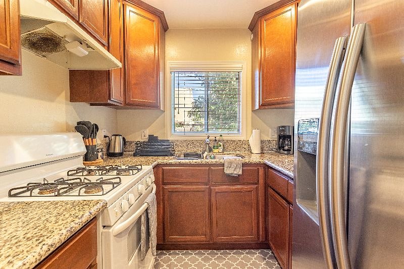 Furnished Finder property 494226_1 photo 9