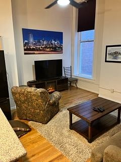 Furnished Finder property 494233_1 photo 3